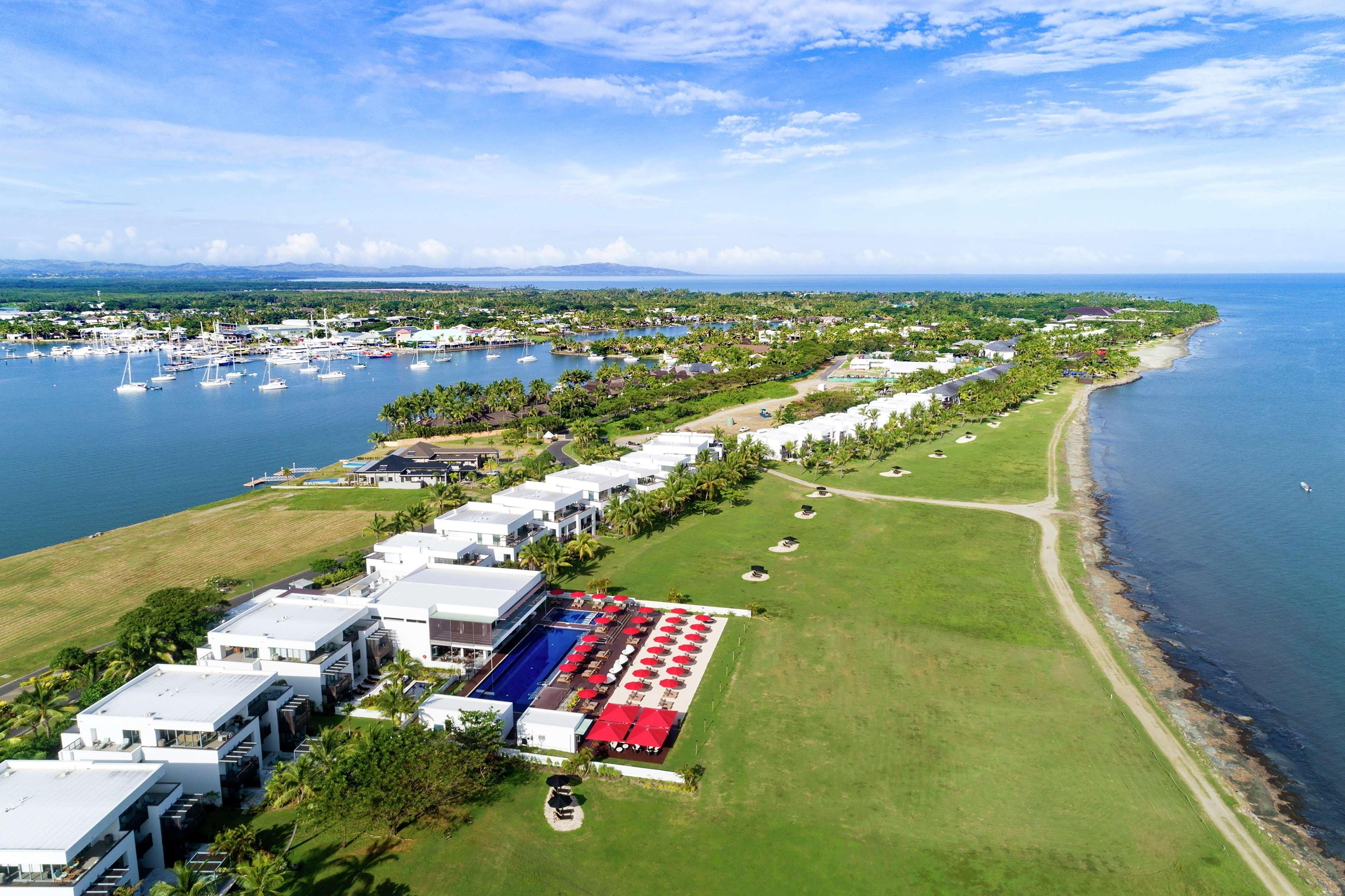 Hilton Fiji Beach Resort And Spa Denarau Island Exterior foto Aerial view of the resort